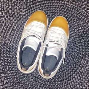 Jordan 11 low